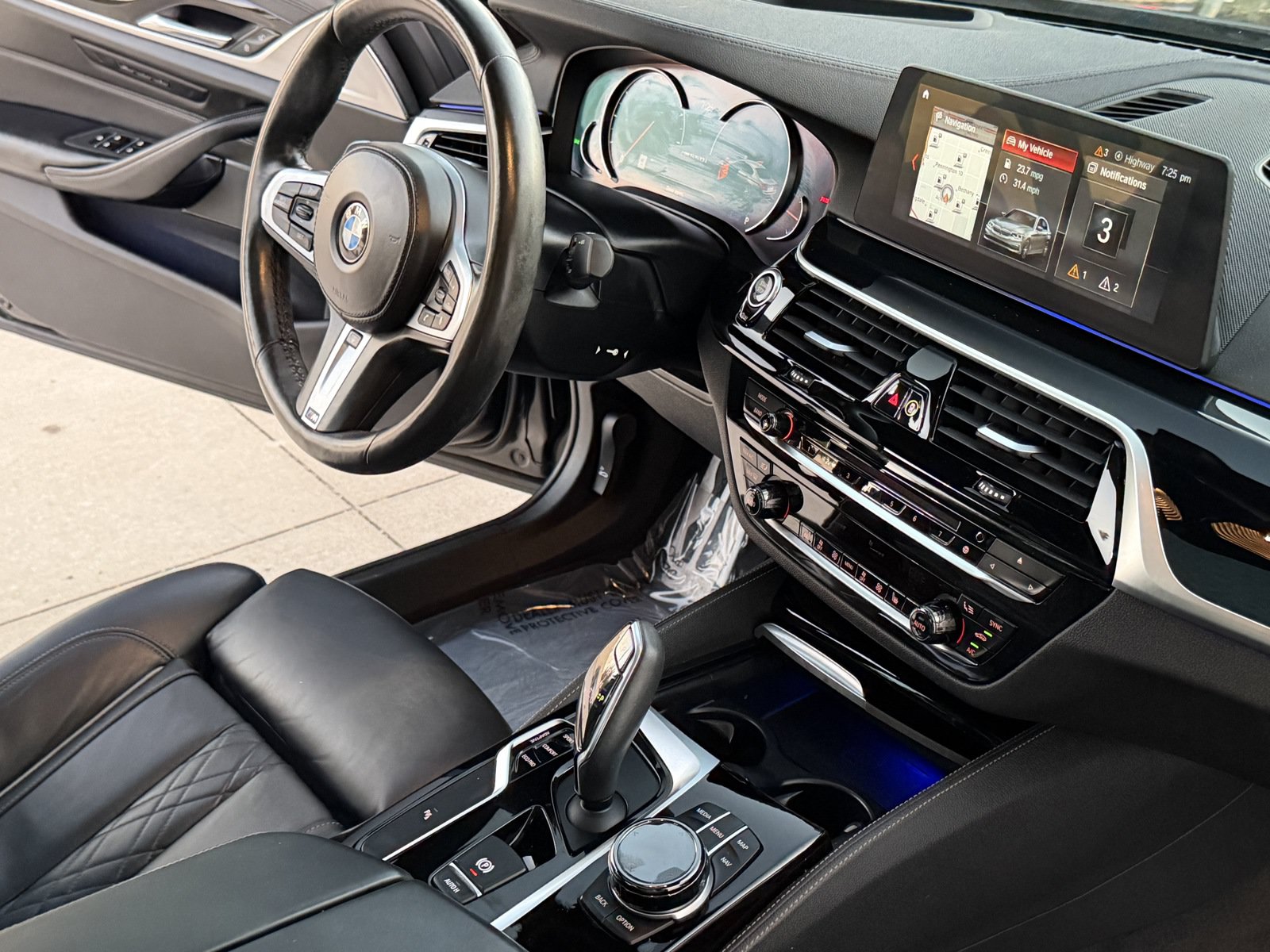 Used 2018 BMW M550i xDrive w/ Driving Assistance Package AWD/4WD image 40