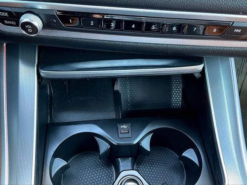 Used 2022 BMW X5 xDrive40i w/ Premium Package image 31