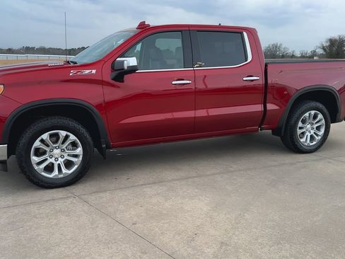 Used 2025 Chevrolet Silverado 1500 LTZ w/ LTZ Premium Package image 5
