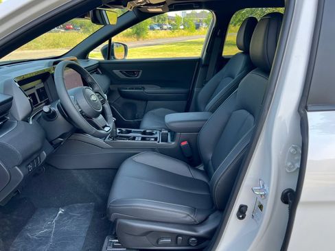New 2026 Subaru Outback Limited AWD/4WD image 4