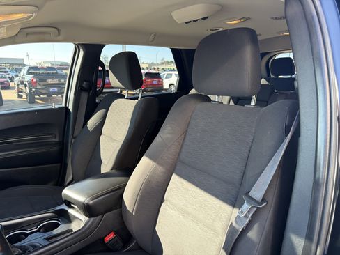 Used 2022 Dodge Durango SXT image 5