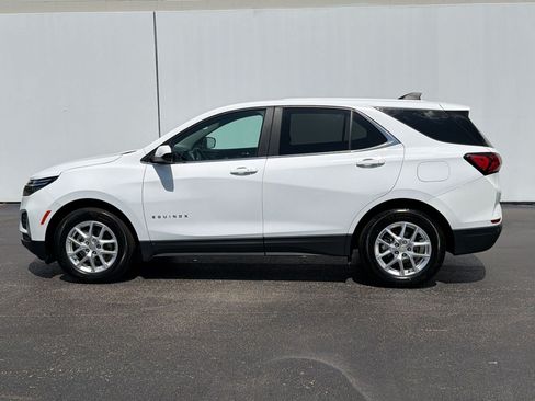 Used 2024 Chevrolet Equinox LT FWD image 2