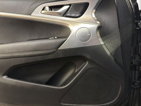 Used 2019 Genesis G70 3.3T Advanced RWD image 21
