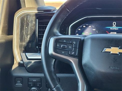 Used 2023 Chevrolet Silverado 1500 LT image 28