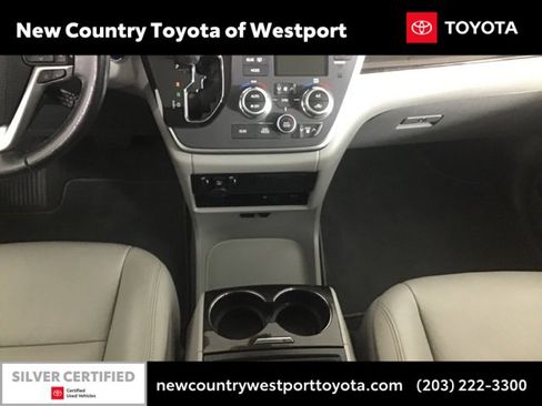 Certified 2020 Toyota Sienna XLE Premium image 12