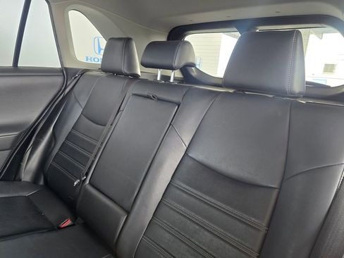 Used 2021 Toyota RAV4 Limited image 8