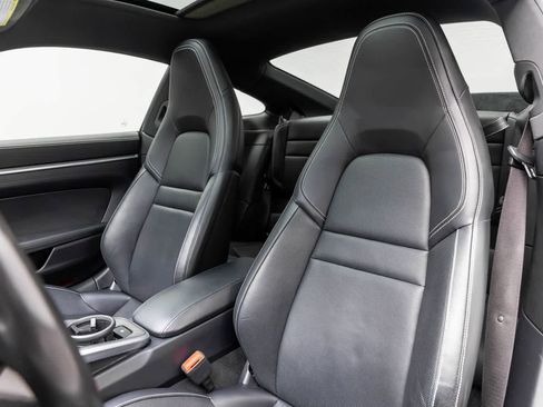 Used 2020 Porsche 911 Carrera S RWD image 11