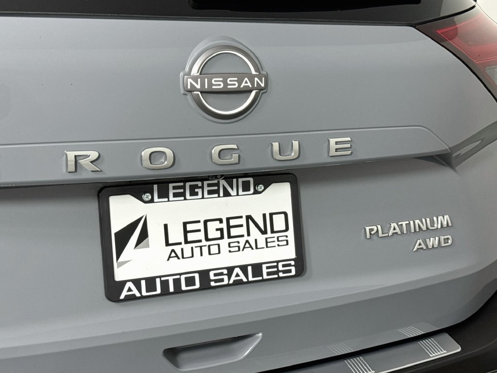 Used 2023 Nissan Rogue Platinum w/ Platinum Premium Package AWD/4WD image 11