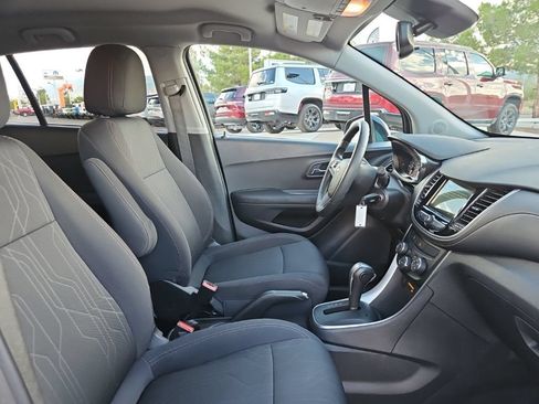 Used 2019 Chevrolet Trax LT FWD image 24