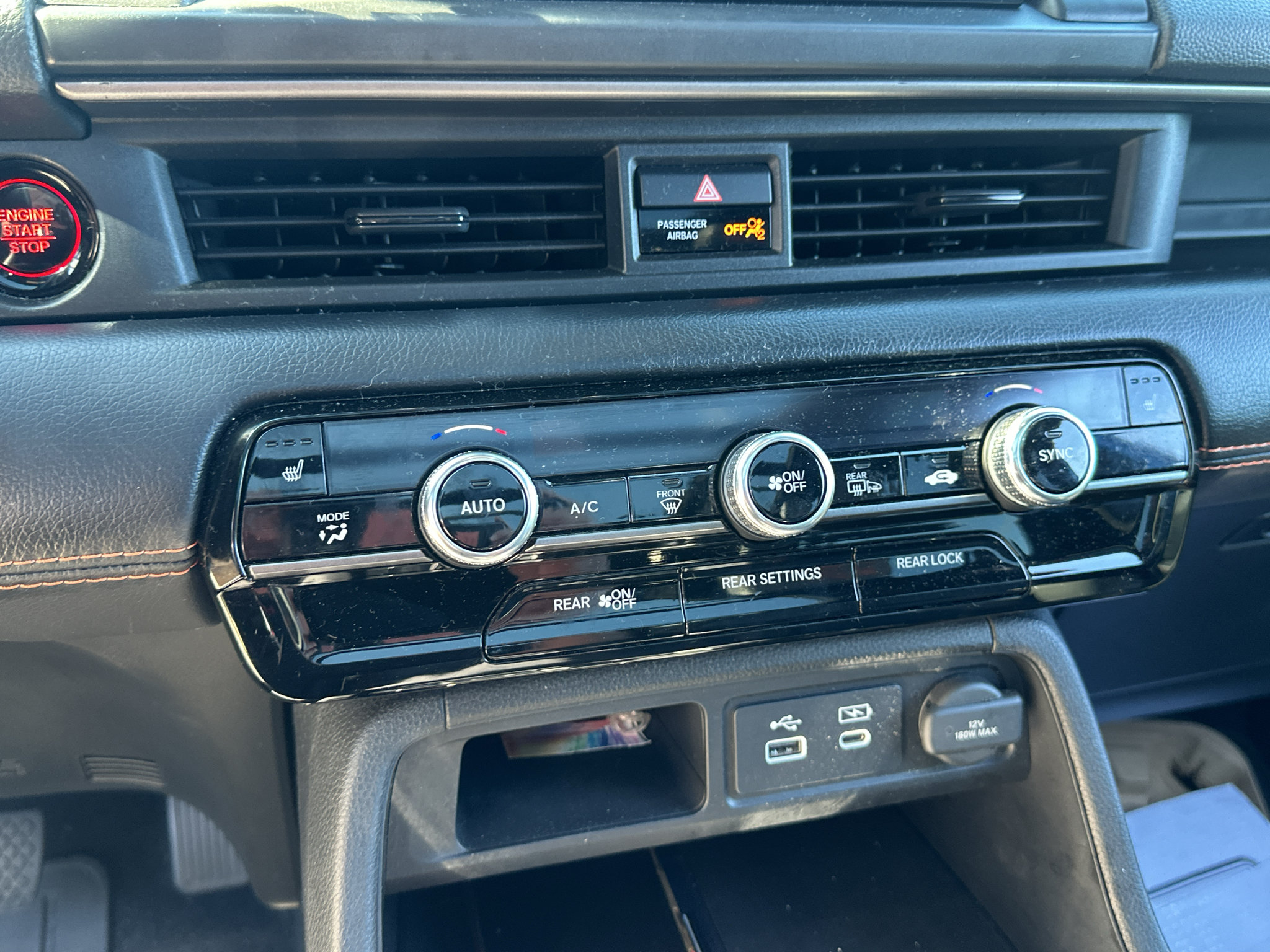 Used 2025 Honda Pilot TrailSport image 30