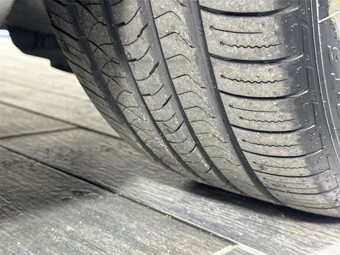 Used 2024 Mercedes-Benz S 580e 4MATIC Sedan image 28