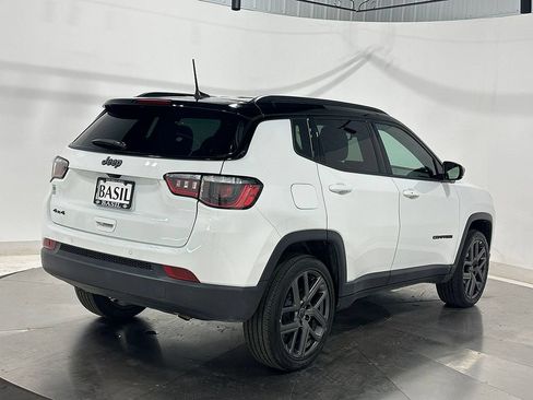 Used 2026 Jeep Compass Limited AWD/4WD image 11