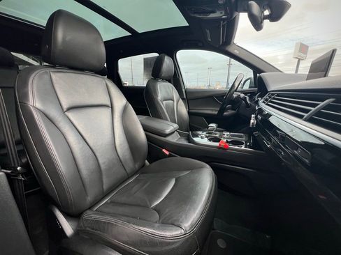 Used 2017 Audi Q7 3.0T Premium image 32