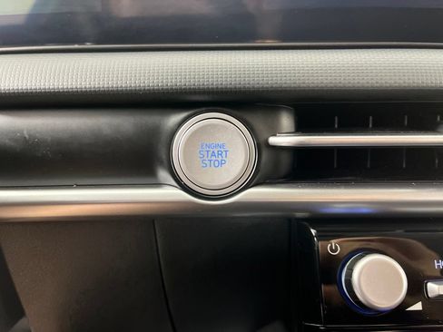 Used 2025 Hyundai Tucson SEL FWD image 32