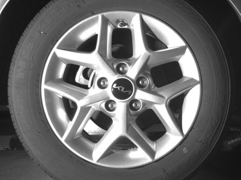 Used 2025 Kia Soul LX w/ LX Technology Package FWD image 12