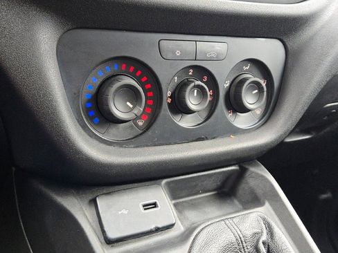 Used 2022 RAM ProMaster City Tradesman image 19