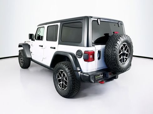 Used 2024 Jeep Wrangler Unlimited Rubicon image 5