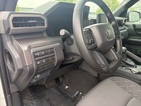 New 2026 Toyota Tacoma SR5 AWD/4WD image 32