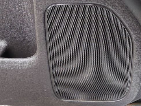 Used 2014 GMC Sierra 1500 SLE image 31