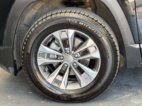 Used 2025 Chevrolet Equinox LT image 25