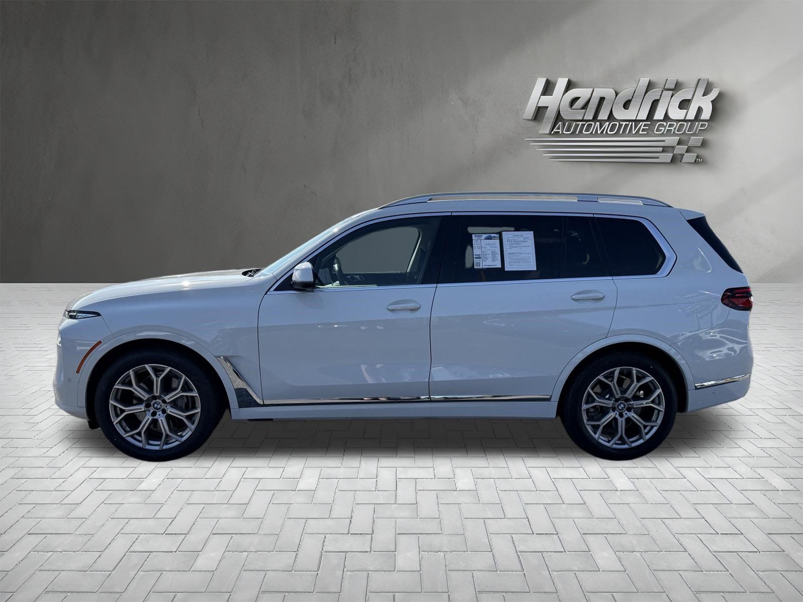 Used 2023 BMW X7 xDrive40i w/ Premium Package AWD/4WD image 7