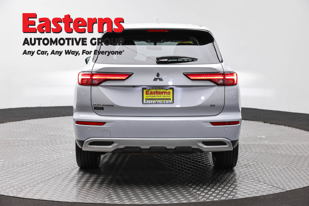 Used 2024 Mitsubishi Outlander SE FWD image 7