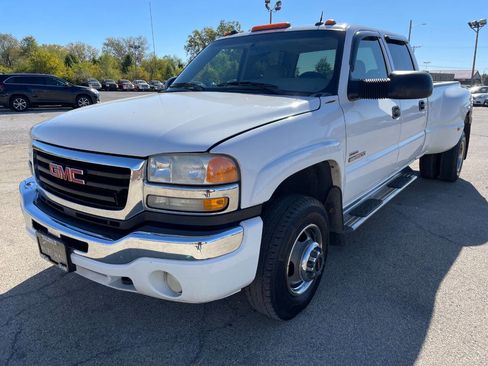 Used 2005 GMC Sierra 3500 SLT w/ Heavy-Duty Power Package image 1