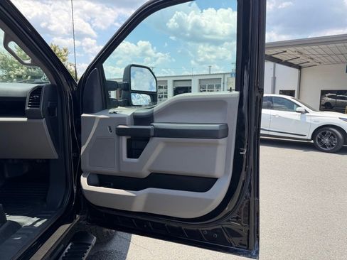 Used 2022 Ford F250 XL w/ STX Appearance Package AWD/4WD image 27