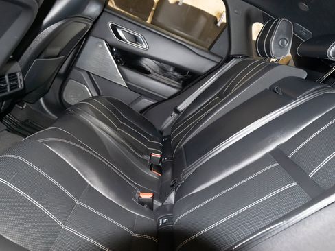 Used 2021 Land Rover Range Rover Velar R-Dynamic S image 13