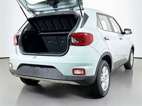 New 2026 Hyundai Venue SE image 16