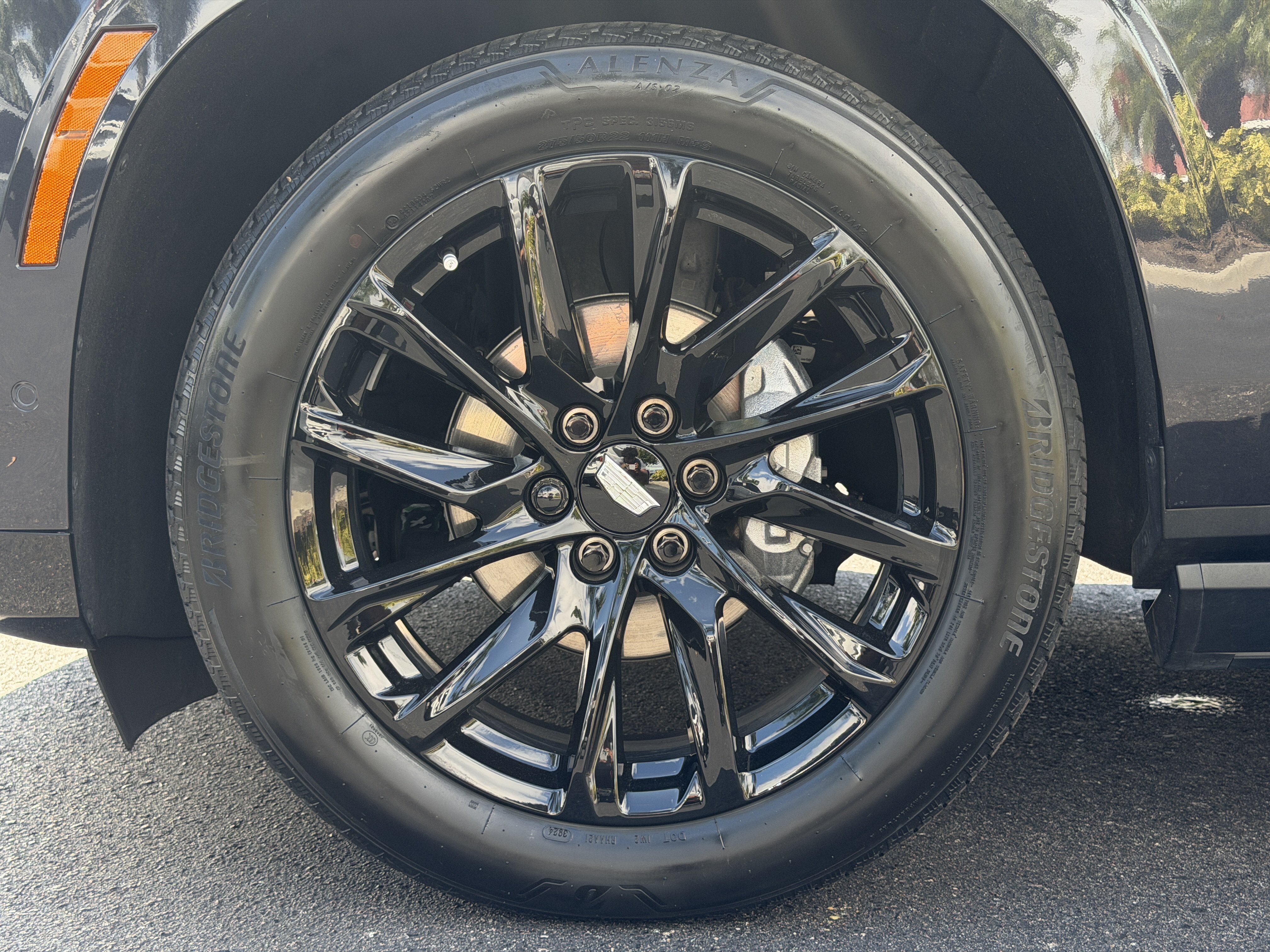 Certified 2024 Cadillac Escalade ESV Sport Platinum w/ LPO, ONYX Package AWD/4WD image 33
