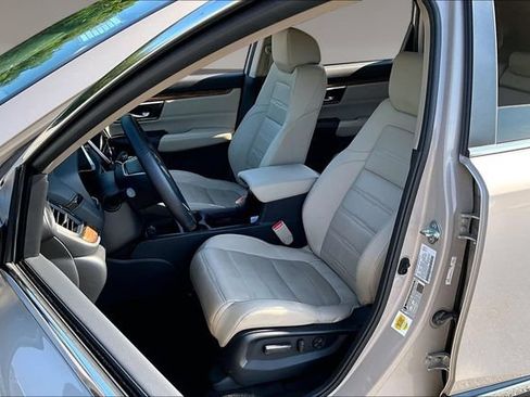 Used 2018 Honda CR-V Touring image 20