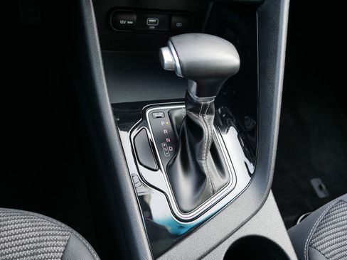 Certified 2022 Kia Niro LXS image 24