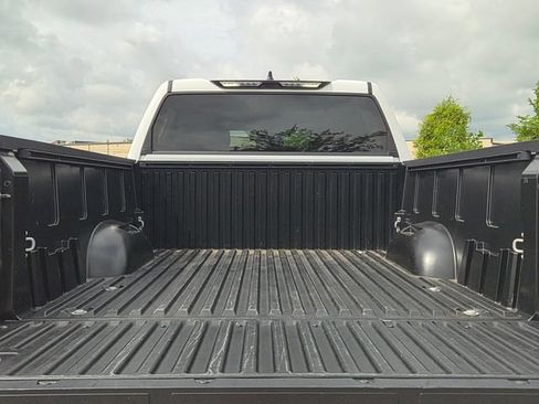 Used 2023 Toyota Tundra SR5 AWD/4WD image 11