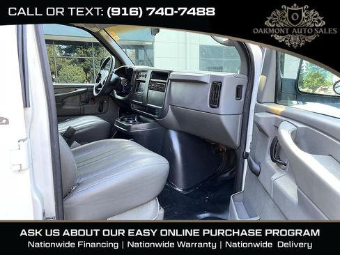 Used 2004 Chevrolet Express 1500 RWD image 11