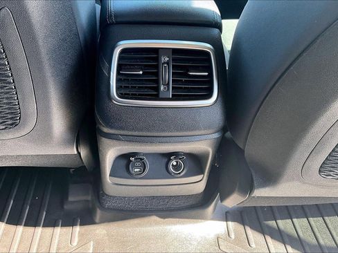Used 2019 Kia Sorento LX w/ LX V6 Convenience Package image 10
