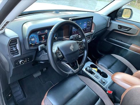 Used 2025 Ford Bronco Sport Outer Banks w/ Outer Banks Tech Package+ image 8