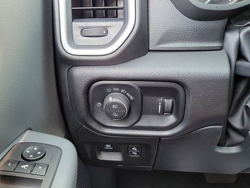 Used 2023 RAM 1500 Big Horn AWD/4WD image 13