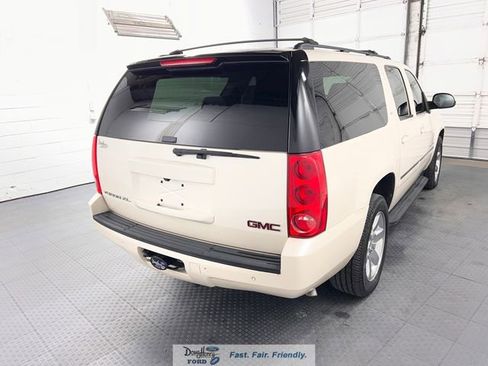 Used 2013 GMC Yukon XL SLT RWD image 7