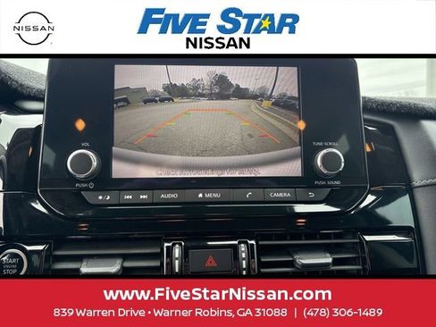 Used 2024 Nissan Pathfinder SV FWD image 20