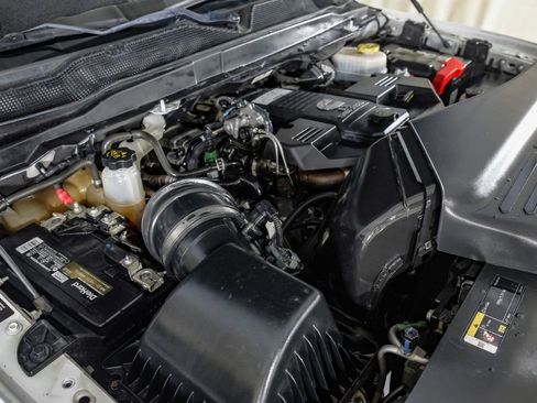 Used 2022 RAM 3500 Laramie w/ Chrome Appearance Group image 51