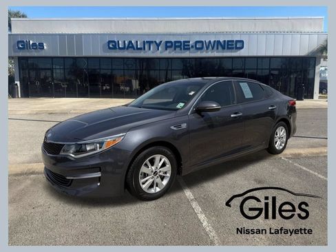 Used 2017 Kia Optima LX FWD image 1