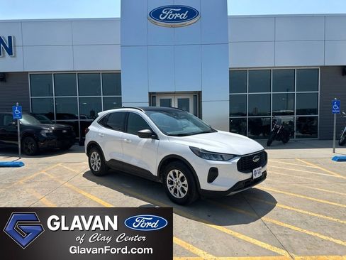 Used 2024 Ford Escape Active w/ Tech Pack #1 AWD/4WD image 1