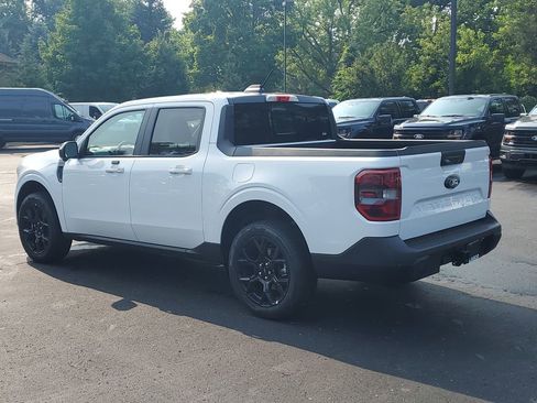 New 2025 Ford Maverick Lariat w/ Black Appearance Package image 6