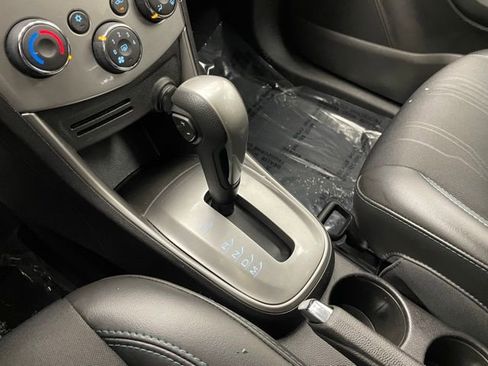 Used 2016 Chevrolet Trax LT w/ LT Convenience Package image 6
