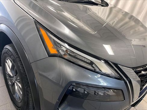Used 2023 Nissan Rogue S AWD/4WD image 32