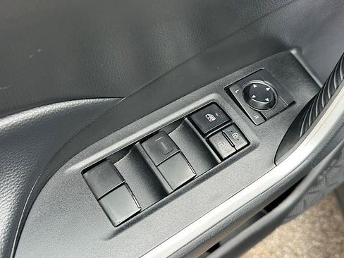 Certified 2023 Toyota RAV4 LE AWD/4WD image 15