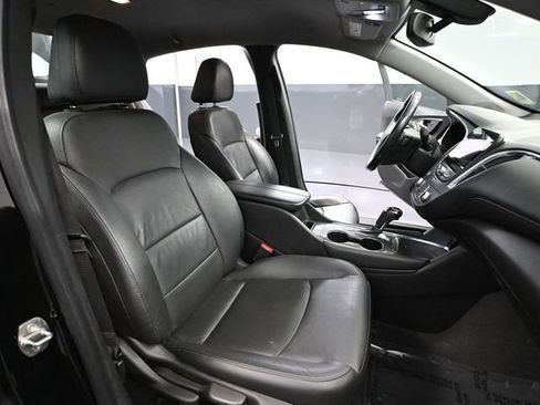 Used 2019 Chevrolet Malibu LT w/ Leather Package image 41