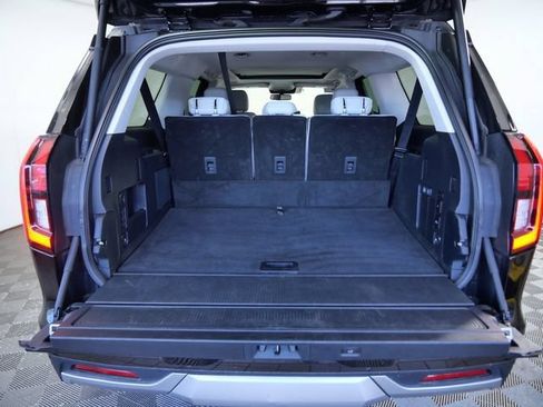 Certified 2025 Ford Expedition Max Platinum w/ Driver's Package AWD/4WD image 10