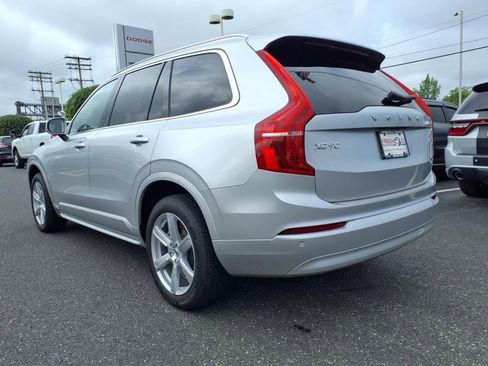 Used 2022 Volvo XC90 T6 Momentum image 22